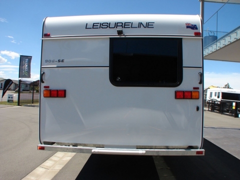 Leisure Line - Quartz - 906 SE - Walk Around Bed