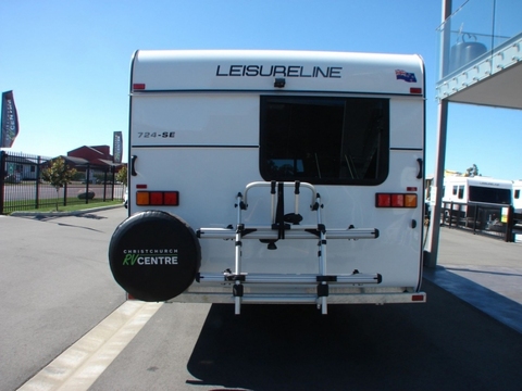 Leisure Line - Quartz - 724 SE - Walk Around Bed